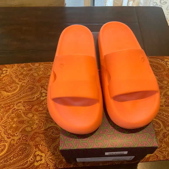 tory burch shower slide-eva sandals in Blush rose   BNIB,MSRP$158 - Picture 4 of 6